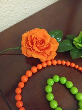 Collar y flores gitana - Naranja y verde