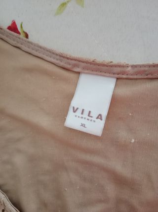 Vestido beige encaje