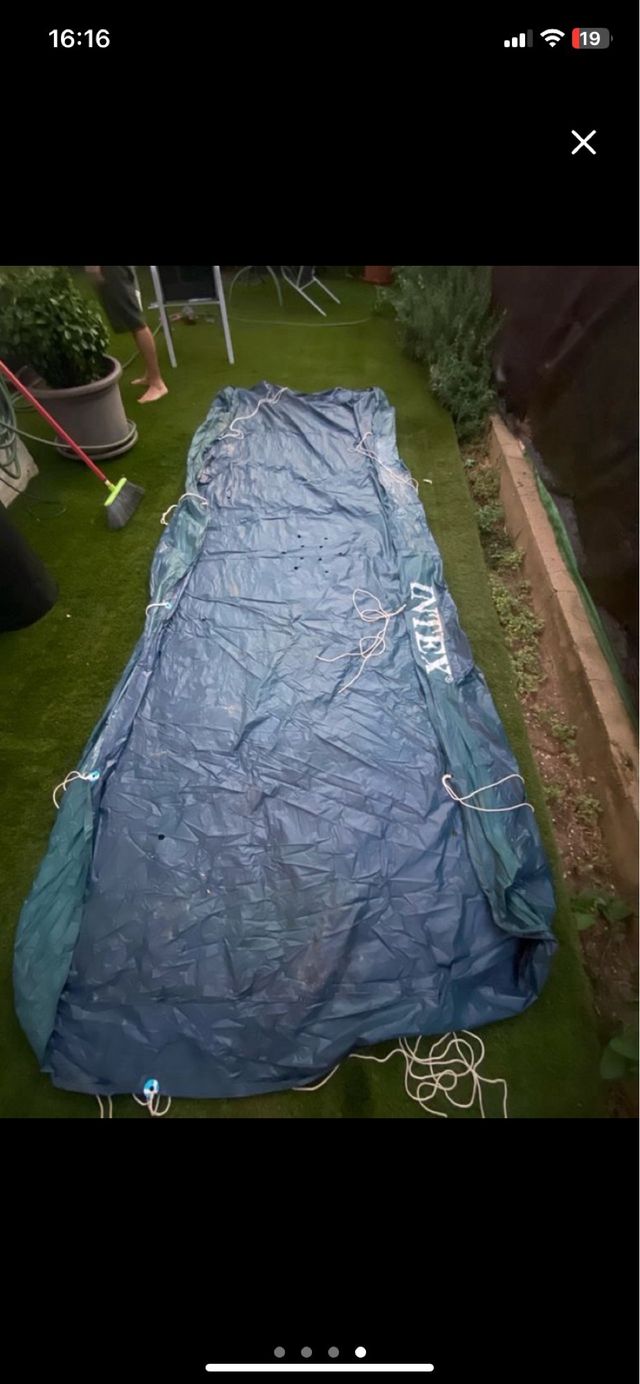 Soporte maceta hierro - negro y lona piscina intex