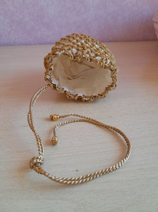 Sacchetto portaoggetti in rete misure:L.13 H.15