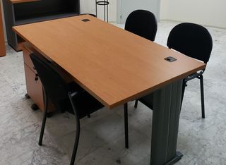 Mesa oficina madera-metal marrón