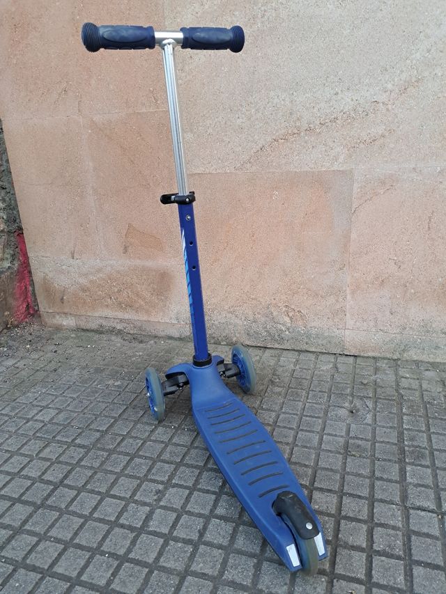 Monopatín 3 ruedas