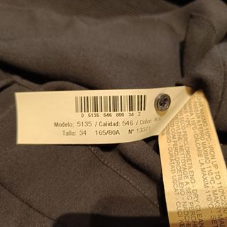 Blusa negra plisada Massimo Dutti
