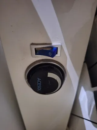 3 Radiadores Acesol eléctricos. Calor azul