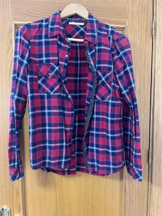 3 Camisas Mujer: Azul, Rosa, Roja