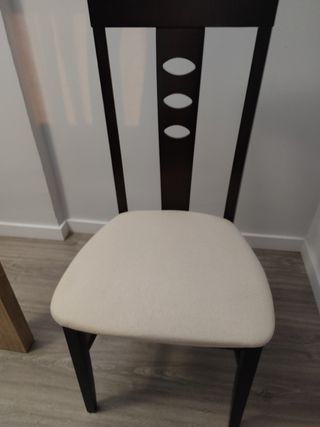 Mesa cristal + 4 sillas negociable