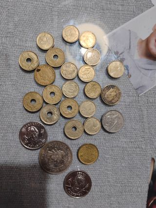 Monedas antiguas variadas