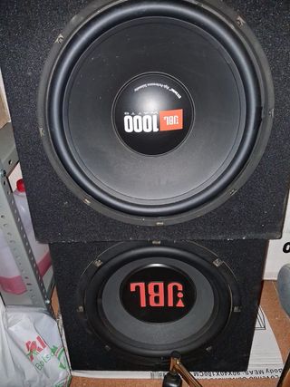 JBL 1000W Subwoofer - 2 Unidades