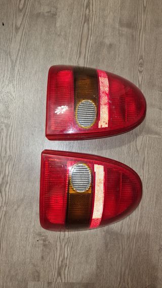 Pilotos traseros Opel Corsa 3 puertas