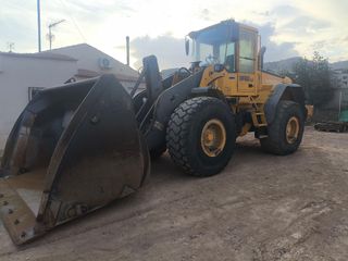 Volvo L110E - Pala Cargadora