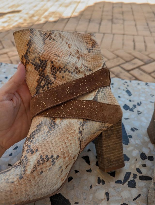 Botines de piel de Doralatina 