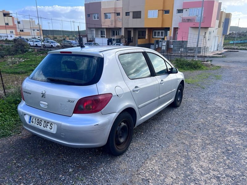 Peugeot - foto 1