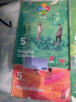 libros 5 educscion primaria, editorial Revuela