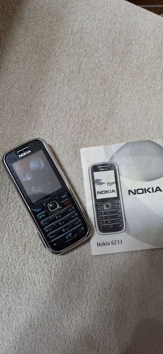 Nokia 6233 - Teléfono móvil antiguo