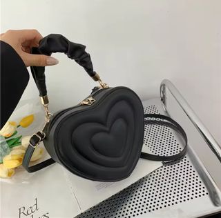Bolso corazón  todos los colores