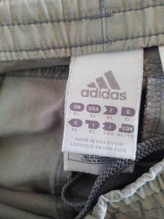 Pantalones cortos Adidas beige