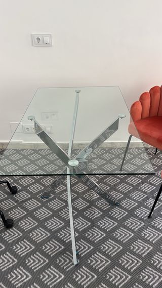 URGE VENTA - Mesa cristal moderna