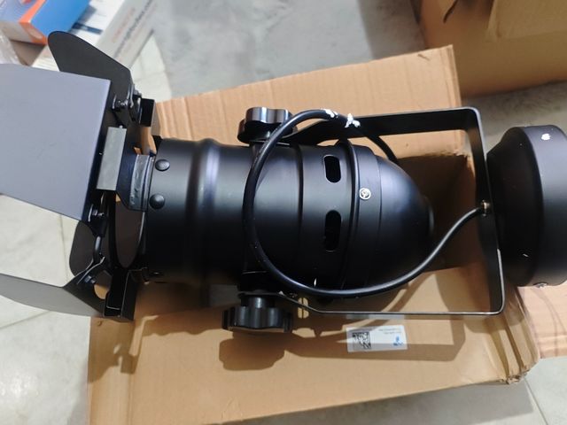 Faretto metallo nero - Lampada