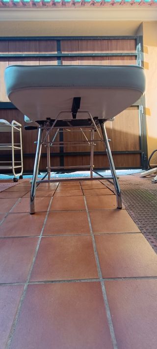 Dos Sillones masaje blanco Pollie o por separado