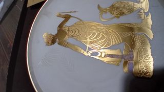 Piatto Porcellana Incisa Oro