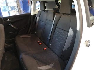 Peugeot 2008 PureTech 82 Style 60 kW (82 CV)