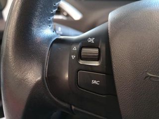 Peugeot 2008 PureTech 82 Style 60 kW (82 CV)