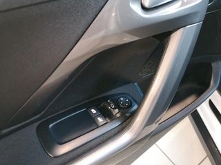 Peugeot 2008 PureTech 82 Style 60 kW (82 CV)