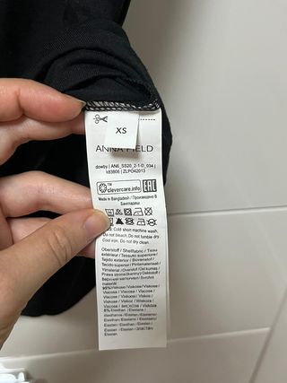 Camiseta negra encaje