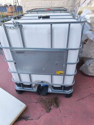 1 depósitos 1000L - IBC
50€ la unidad