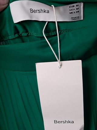 Falda Bershka plisada verde M