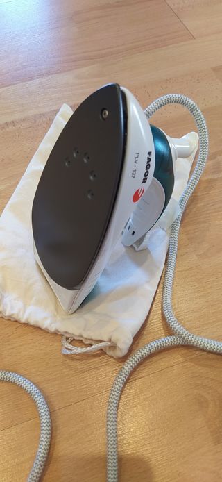 Plancha viaje Fagor - compacta