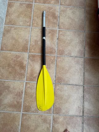 Remo piragua: plástico y aluminio