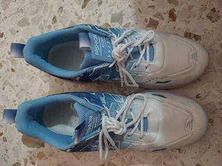 Scarpe sportive blu e bianche Tg. 44