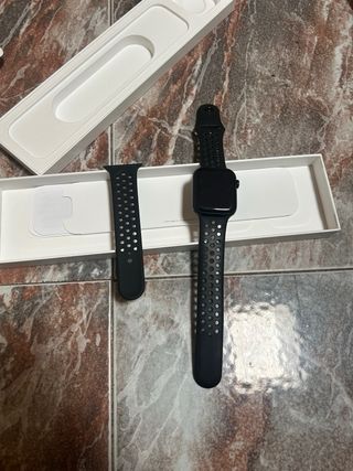 Apple Watch Nike GPS 44mm
SE(2nd Gen) gps+cellular