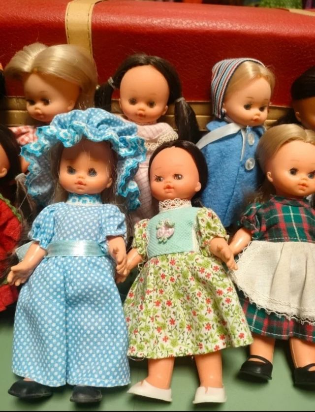 BAMBOLE ALINA UNO X 15 DUE X 25