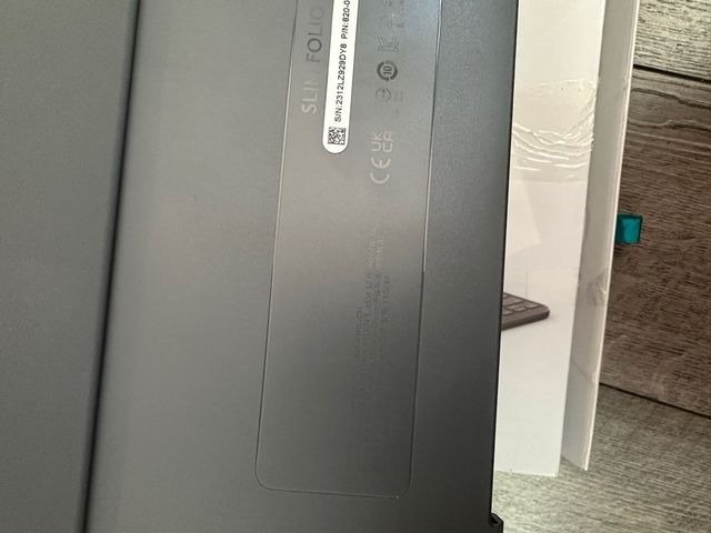 Logitech Slim Folio iPad #929DY8