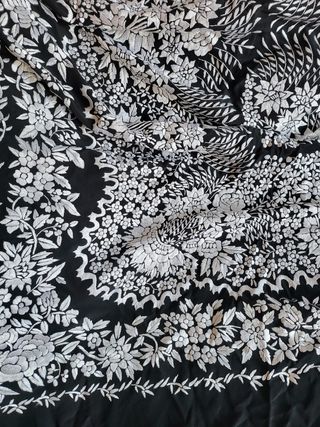 Mantón Manila Foronda seda natural Hecho a mano