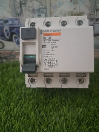 Interruptor Diferencial 4x25A súper inmunizado 25A