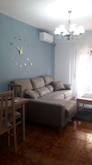 Alquiler piso céntrico.