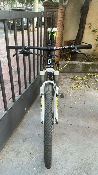Bicicleta Scott Scale 970