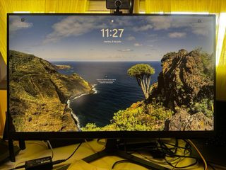 Monitor piatto Samsung Odyssey G5 32" QHD 165Hz IPS