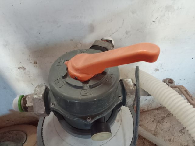 Depuradora arena piscina usada