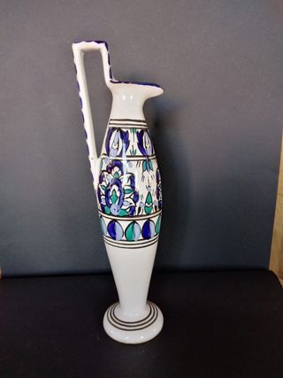 Jarrón cerámico azul y blanco