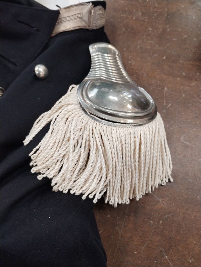 Divisa da parata militare