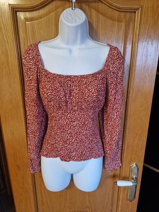 Preciosa blusa perfecta para el verano. Talla M. 