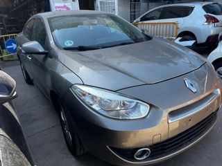 25025 DESPIECE Renault Fluence - Piezas