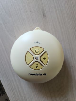 Sacaleches Medela Swing Flex + biberones