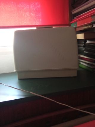 Máquina coser eléctrica + maletín y pie electrico 