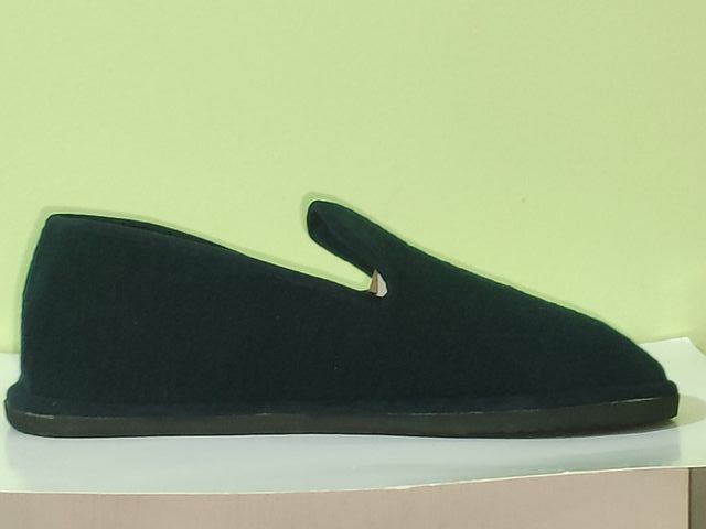 Zapatillas casa hombre n.47. A.Marino.Sin estrenar