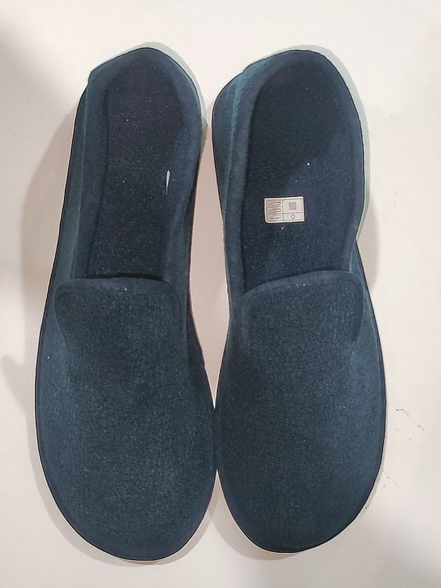 Zapatillas casa hombre n.48. A.Marino.Sin estrenar
